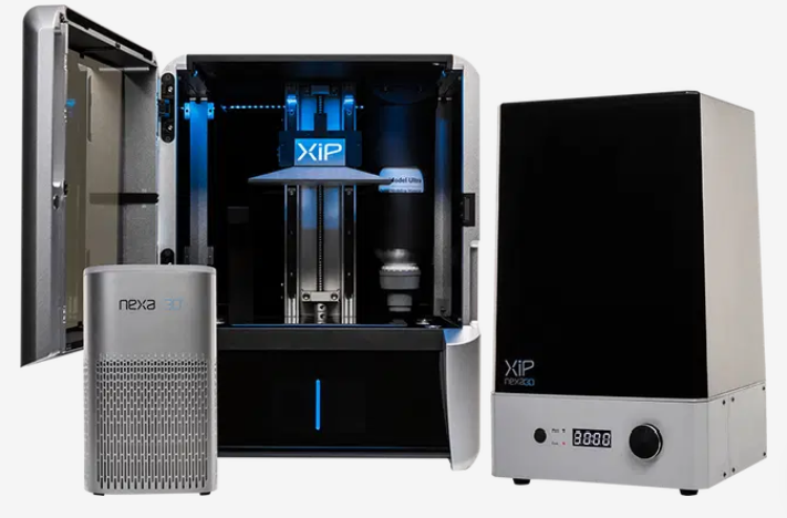 Nexa3D社の新型3Dプリンター-「XiP」とアクセサリー群　出典：Nexa3D社